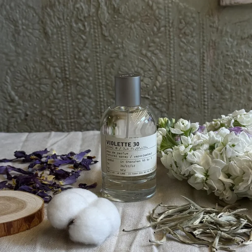 Le Labo(ルラボ) Violette 30(ヴァイオレット30)の40代おじさん画像7