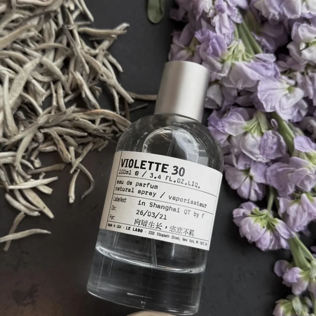 Le Labo(ルラボ) Violette 30(ヴァイオレット30)の偽物画像2