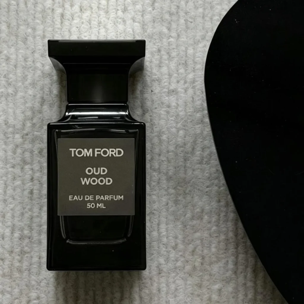 Tom Ford(トムフォード) Oud Wood(ウードウッド)の40代おじさん画像2