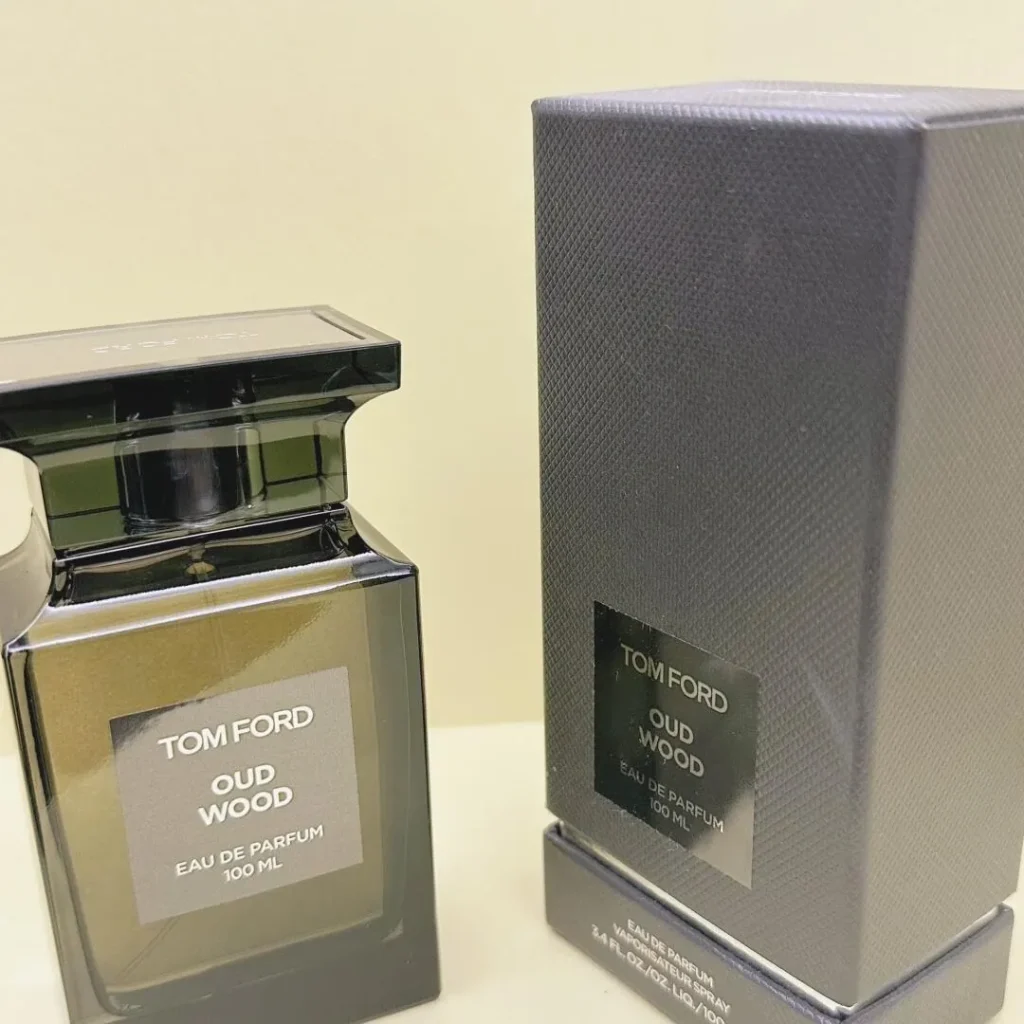 Tom Ford(トムフォード) Oud Wood(ウードウッド)の偽物画像7