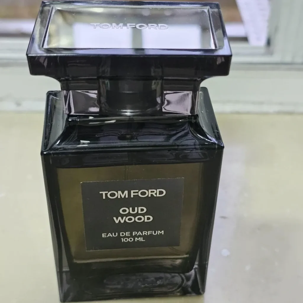 Tom Ford(トムフォード) Oud Wood(ウードウッド)の匂いは？画像3
