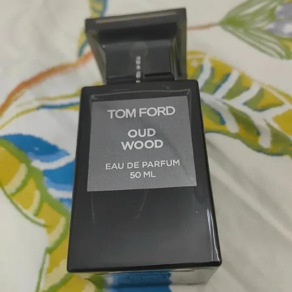 Tom Ford(トムフォード) Oud Wood(ウードウッド)の匂いは？画像9