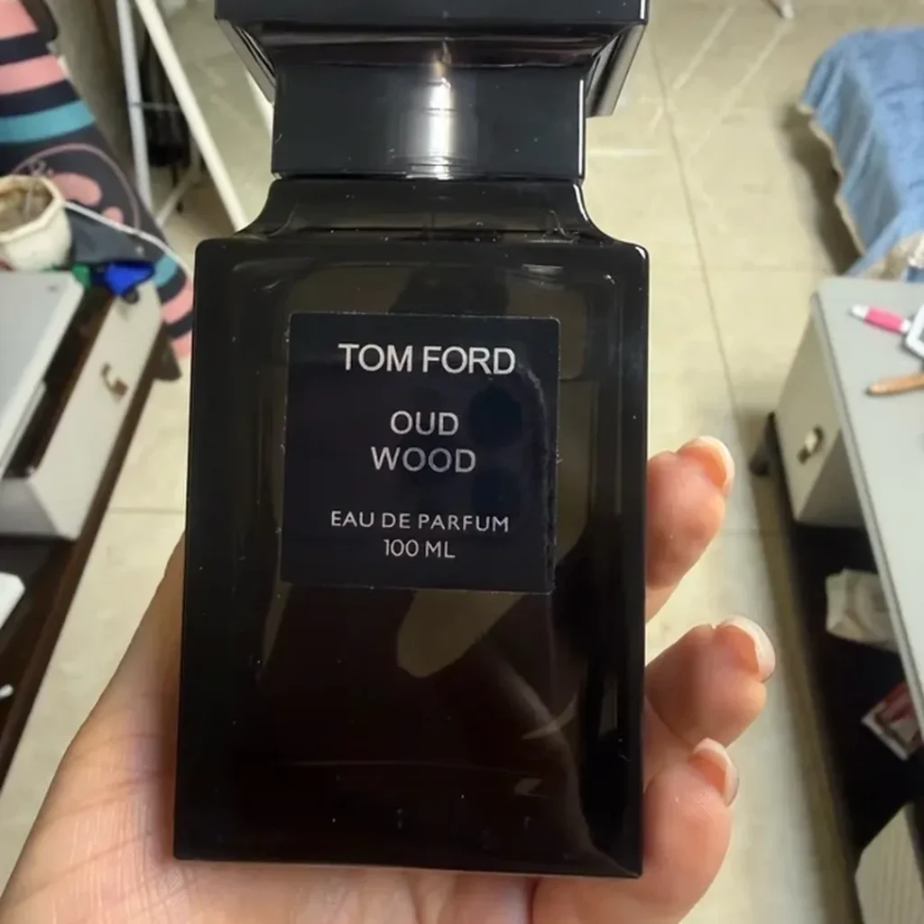 Tom Ford(トムフォード) Oud Wood(ウードウッド)の臭い？画像8