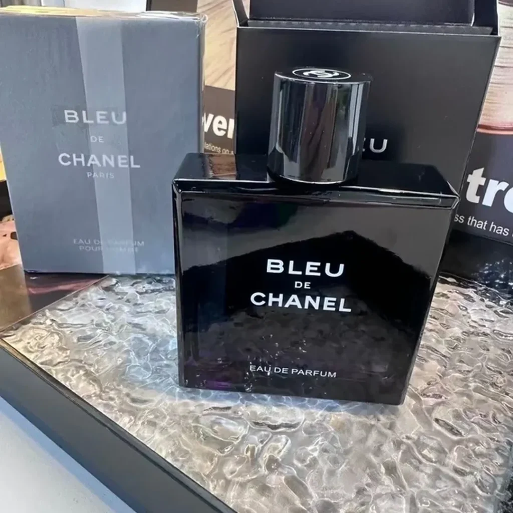 CHANEL(シャネル) Bleu de Chanel(ブルードゥシャネル)の臭い？画像1
