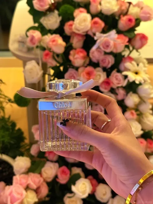 Chloe(クロエ) EAU DE PARFUM(オードパルファム)の偽物？画像4