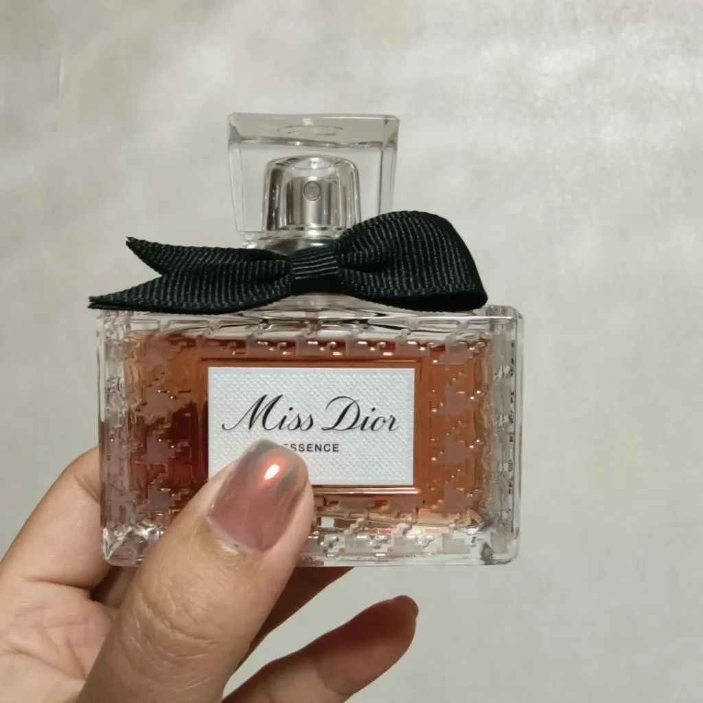 Dior(ディオール) MISS DIOR(ミスディオール)の似てる香りは？画像2