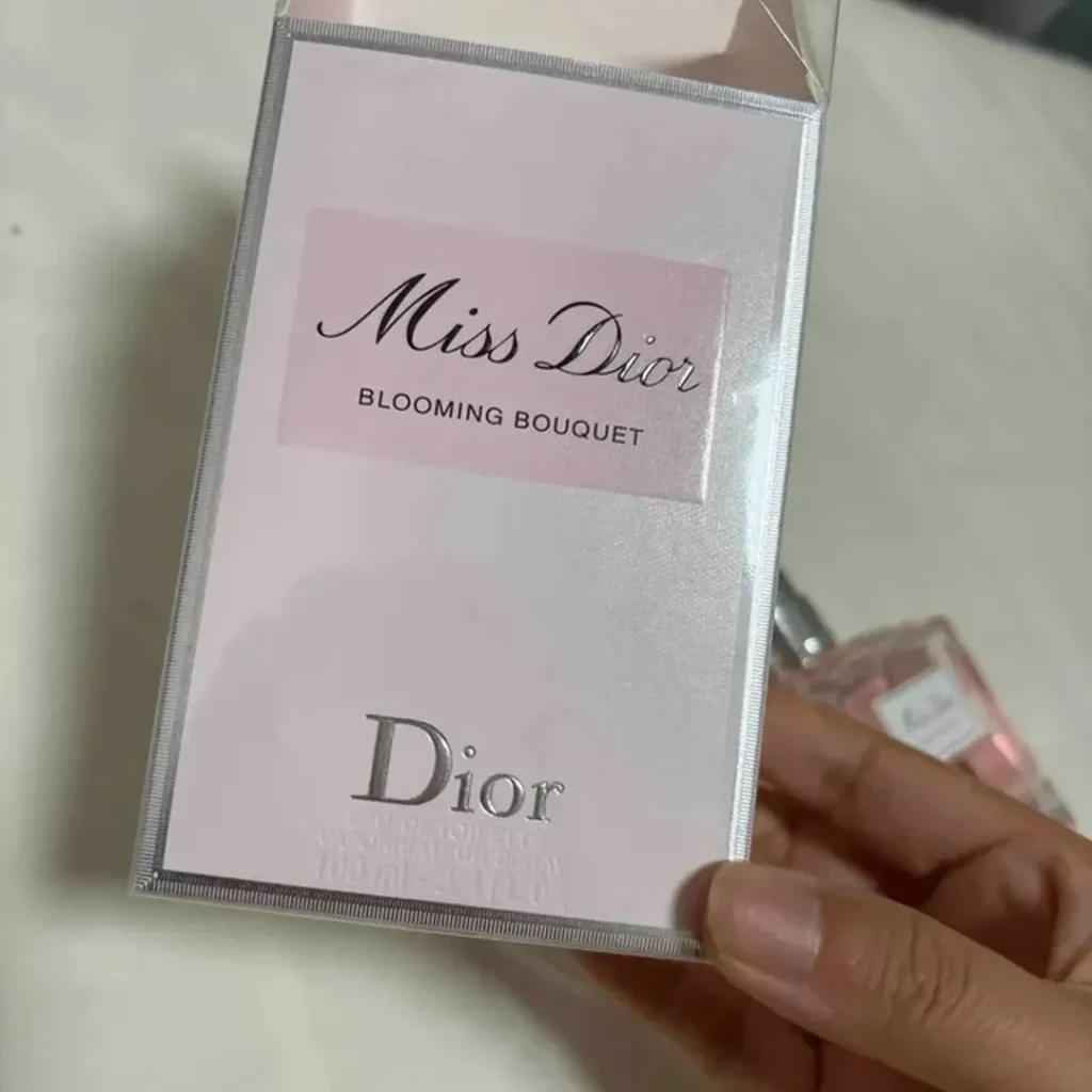 Dior(ディオール) MISS DIOR(ミスディオール)の似てる香りは？画像7