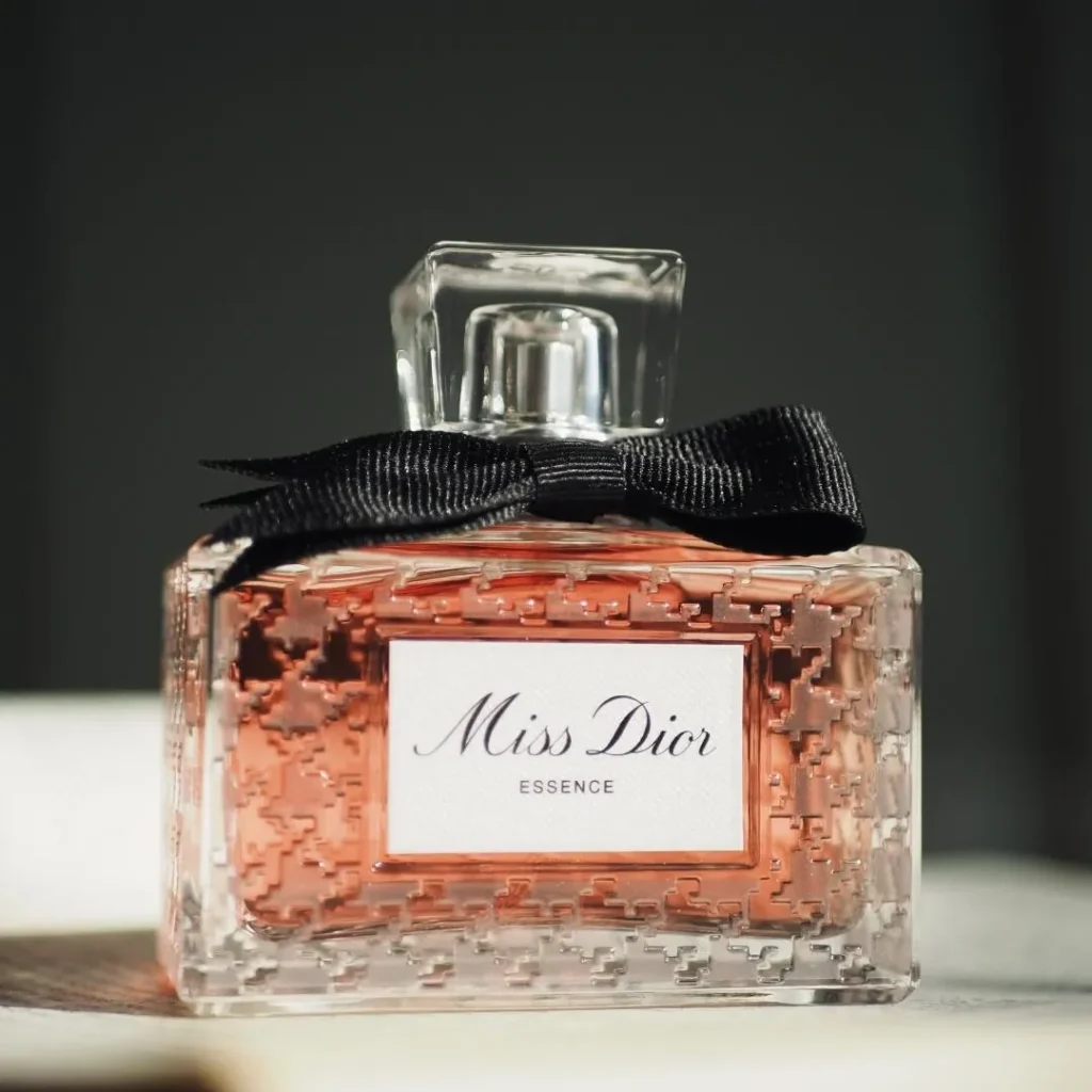 Dior(ディオール) MISS DIOR(ミスディオール)の偽物？画像8