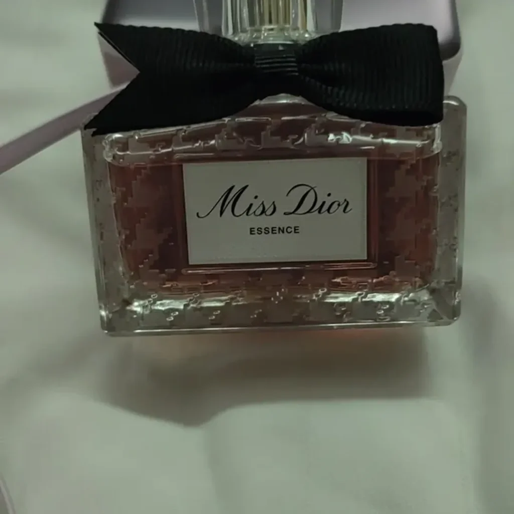 Dior(ディオール) MISS DIOR(ミスディオール)の匂いは？画像7