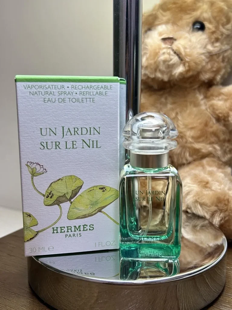 HERMES(エルメス) UN JARDIN SUR LE NIL(ナイルの庭)の偽物？画像2