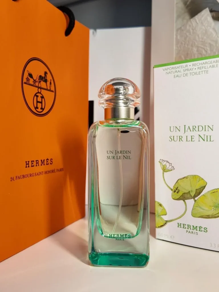 HERMES(エルメス) UN JARDIN SUR LE NIL(ナイルの庭)の偽物？画像4