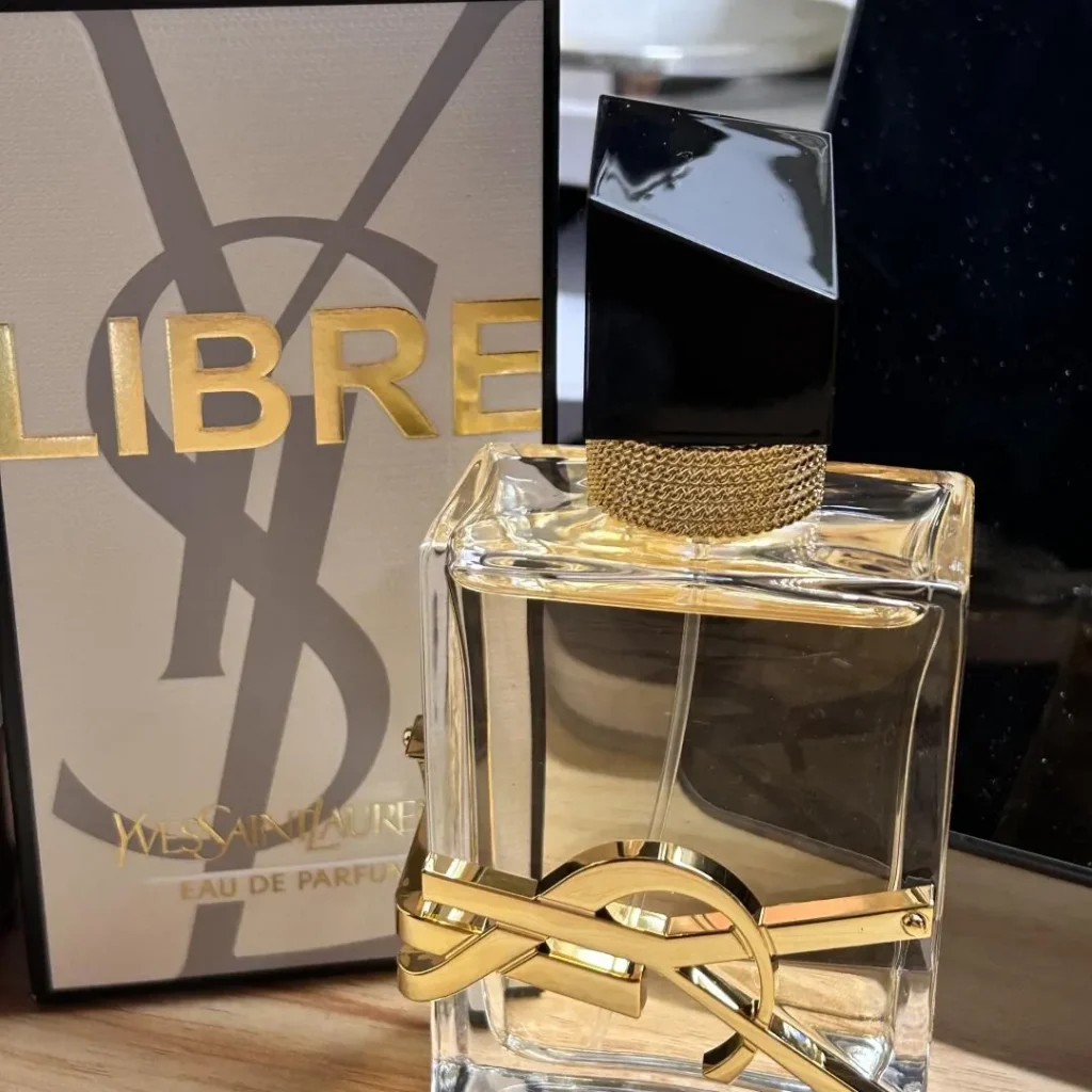 YVES SAINT LAURENT(イヴサンローラン) LIBRE(リブレ)のどんな匂い？画像8