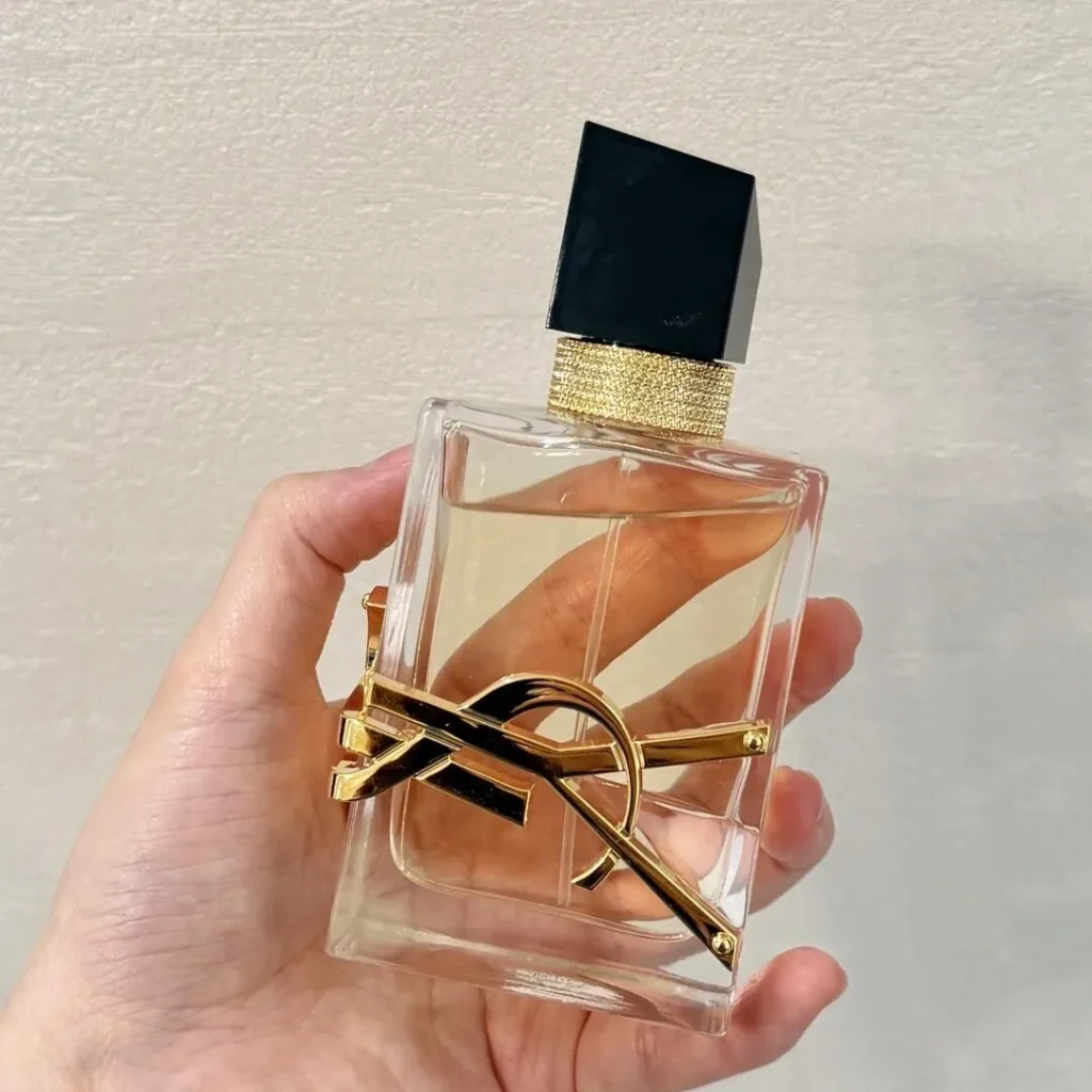 YVES SAINT LAURENT(イヴサンローラン) LIBRE(リブレ)の臭い？画像8