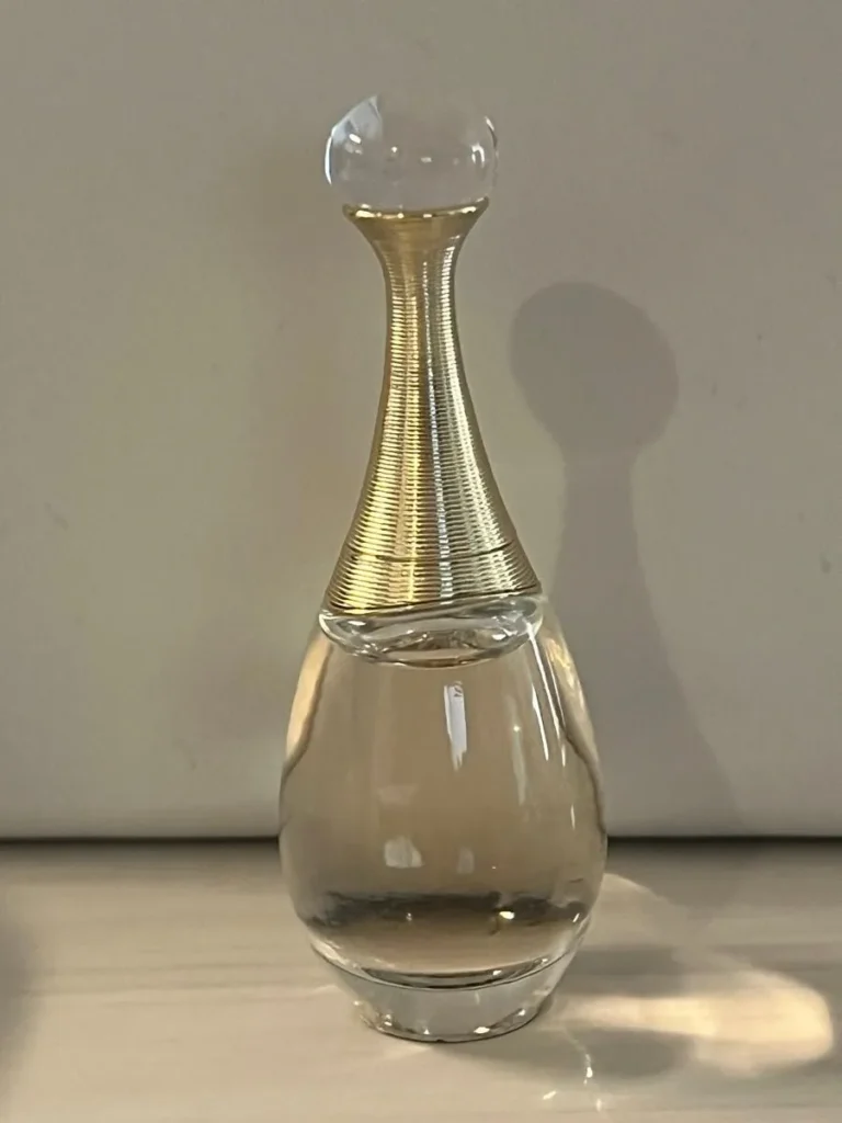 Dior(ディオール) J'ADORE(ジャドール)の似てる香水は？画像1