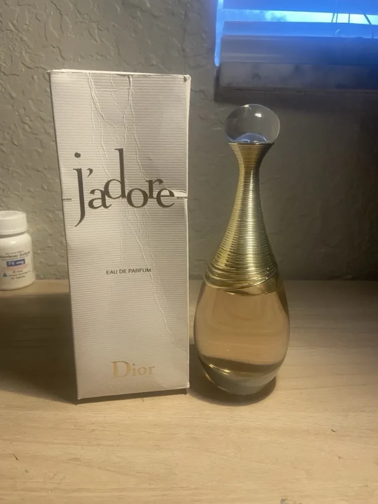 Dior(ディオール) J'ADORE(ジャドール)の似てる香水は？画像2