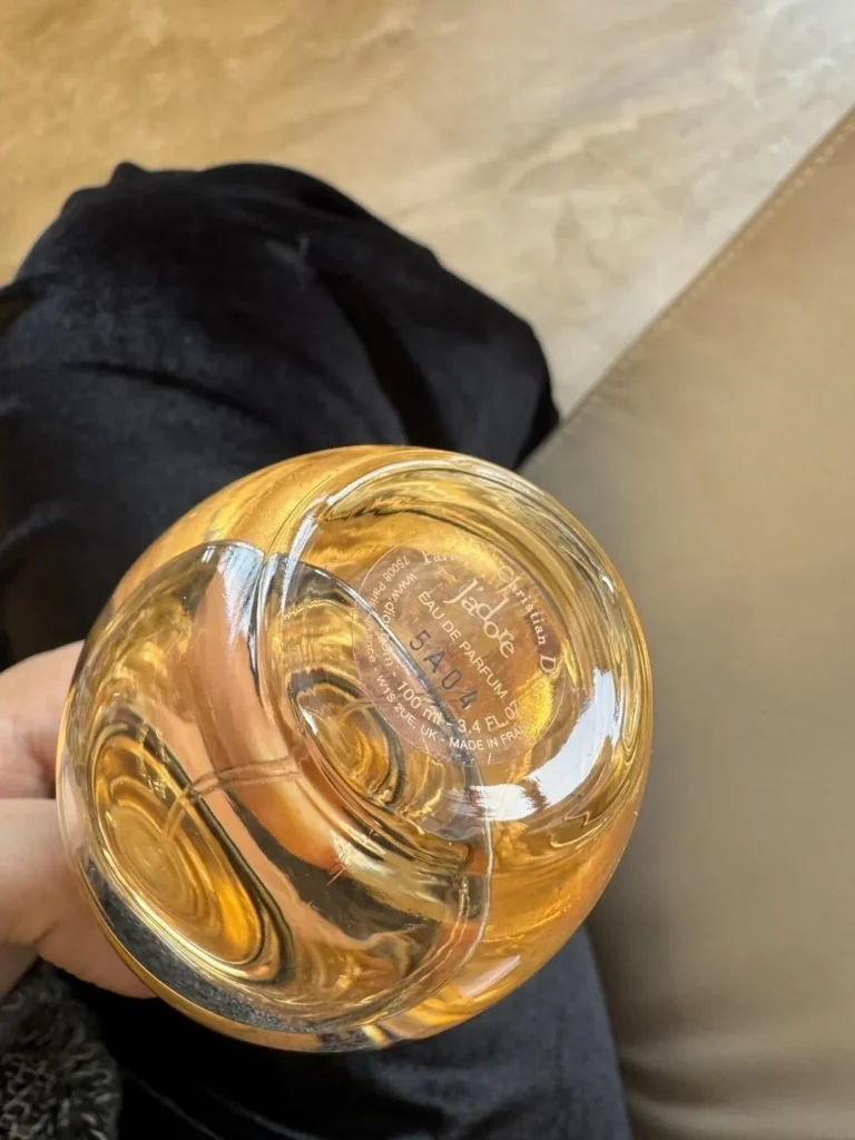 Dior(ディオール) J'ADORE(ジャドール)の偽物？画像8