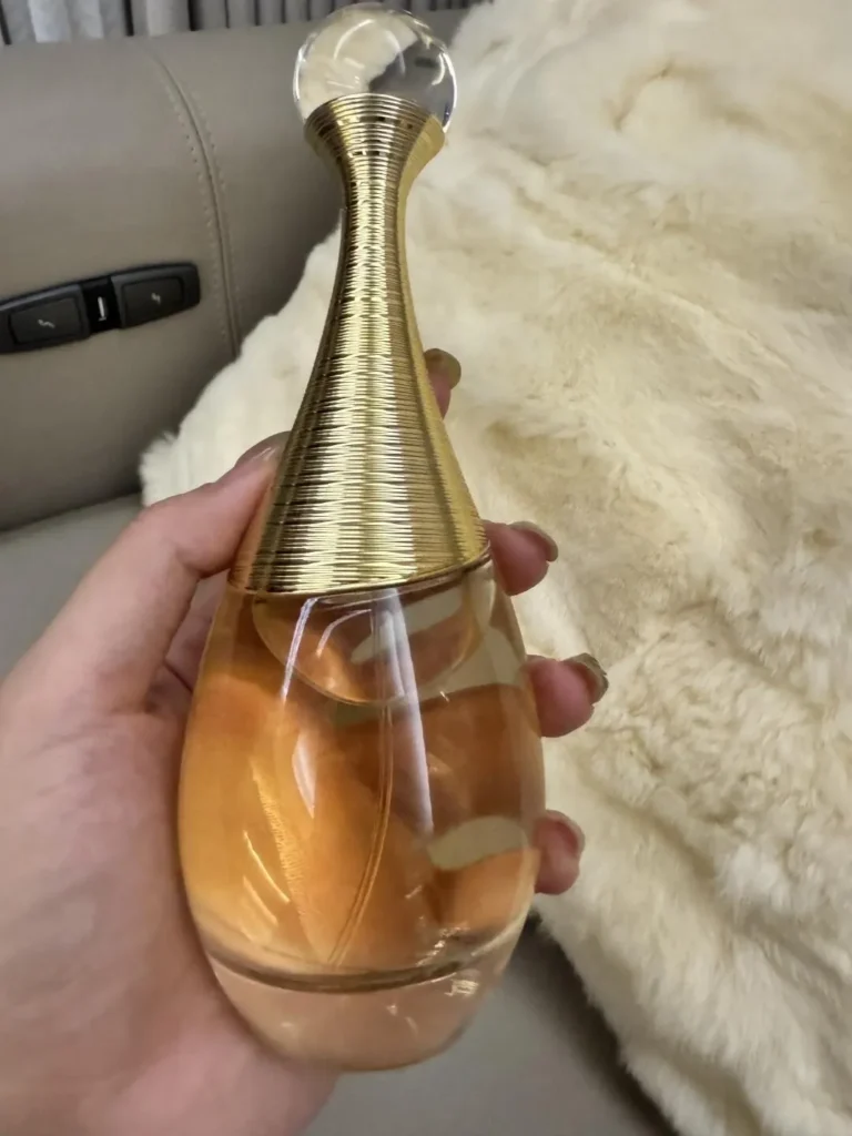 Dior(ディオール) J'ADORE(ジャドール)の臭い？画像1