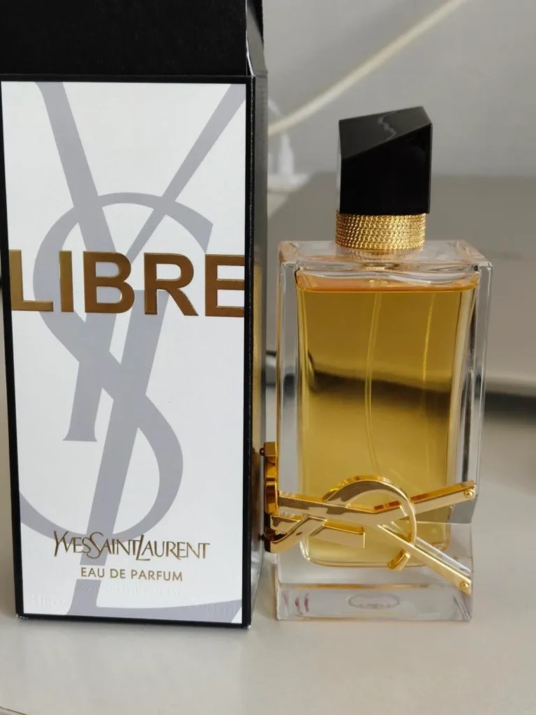YVES SAINT LAURENT(イヴサンローラン) LIBRE(リブレ)の似てる香水は？画像1